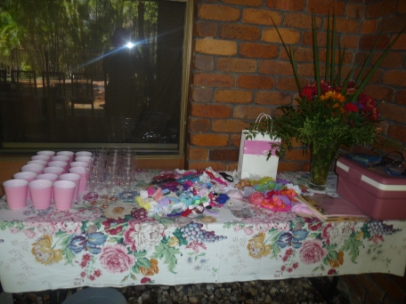 The drinks station (can I just say that my Pink Lemonade was TO DIE FOR) and 'make a headband' station with all bits and bobs required to be super arty farty and creative.